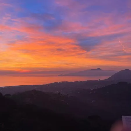 Magico Appartamento E Tramonti In Terrazza Vista Mare In Liguria, 6 Posti Letto Сasa de vacaciones *