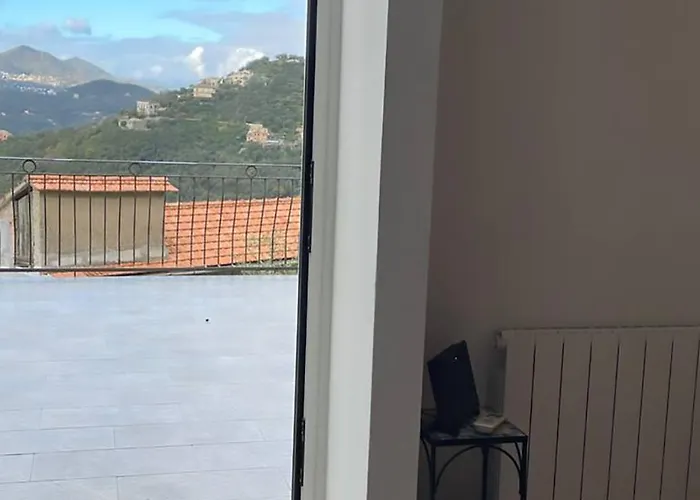 度假居 Magico Appartamento E Tramonti In Terrazza Vista Mare In Liguria, 6 Posti Letto