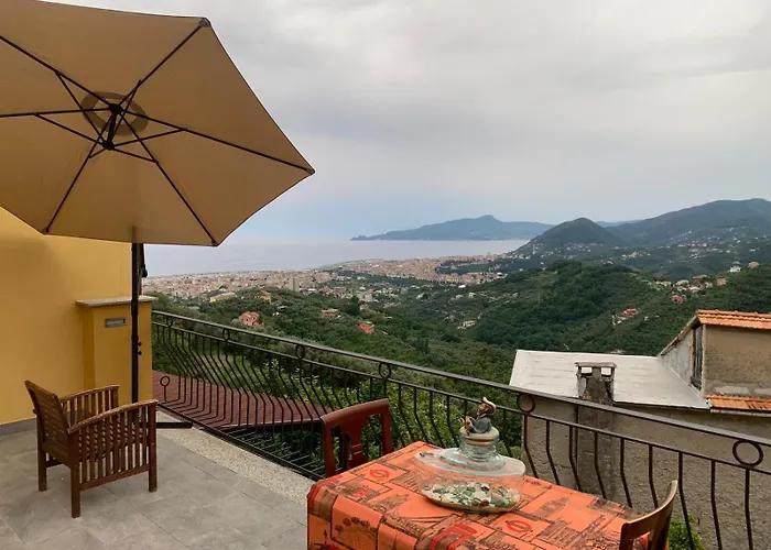 Magico Appartamento E Tramonti In Terrazza Vista Mare In Liguria, 6 Posti Letto *